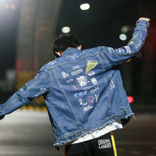 Charger l&#39;image dans la galerie, Veste en jean graffiti Millenium™